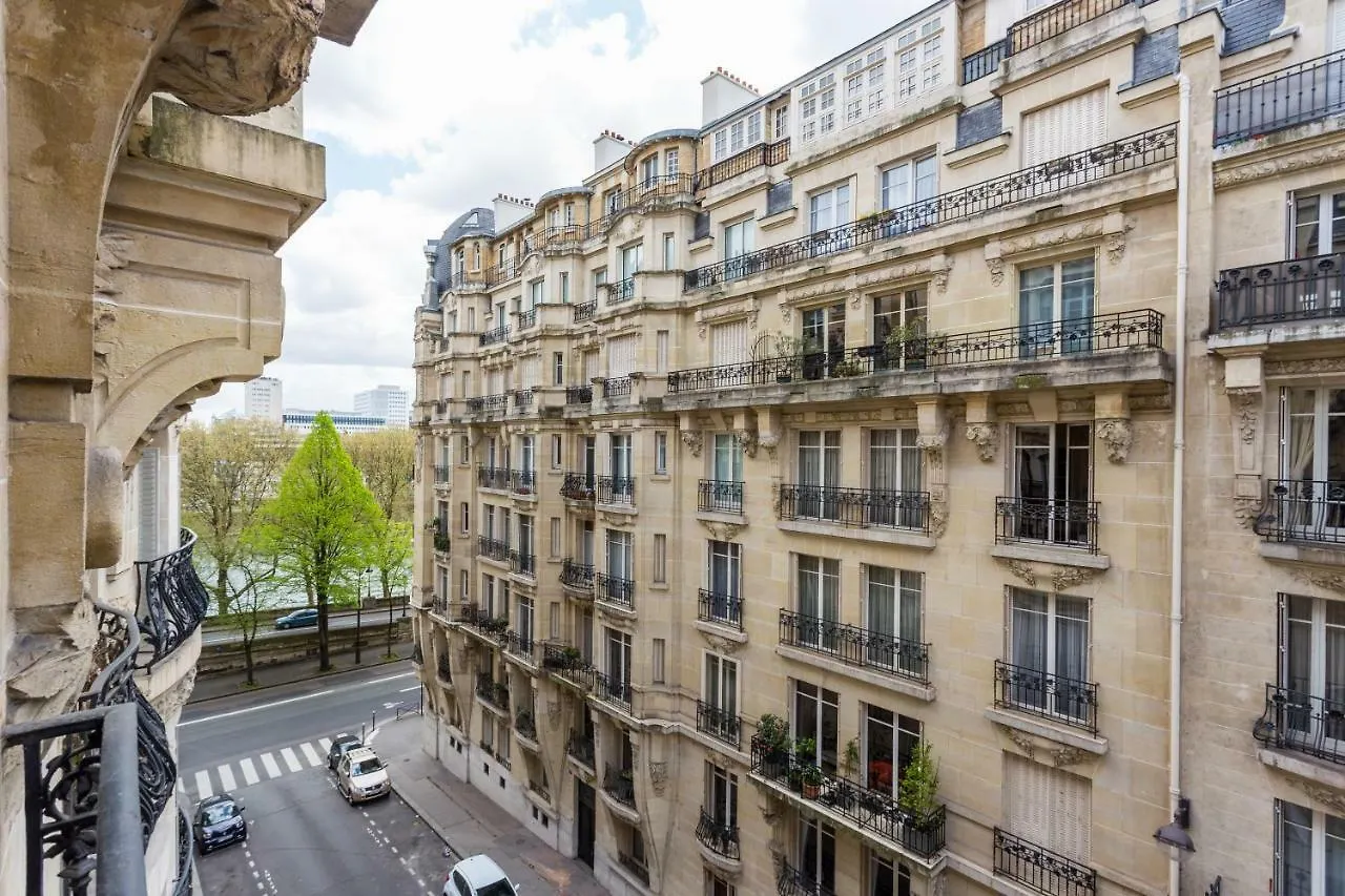 Cmg - Suite Premium Tour Eiffel - 31 Paris Apartment